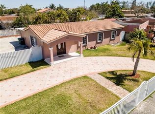 7595 SW 28th Ter, Miami, FL 33155