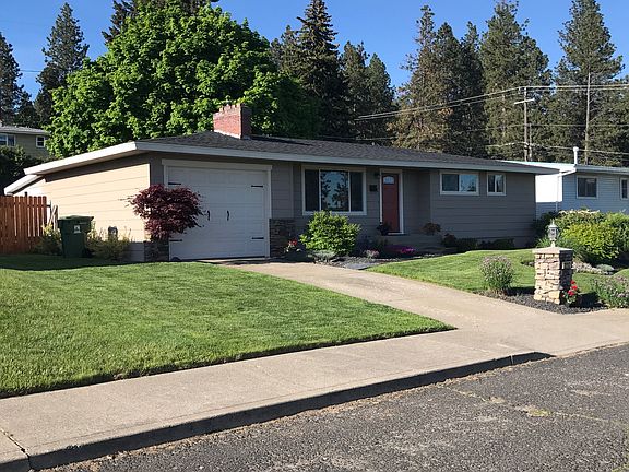 2nd image of 2212 W Rosewood Ave