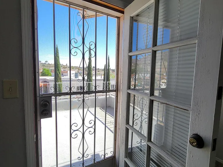 3200 Mountain Ridge Dr — Photo 32