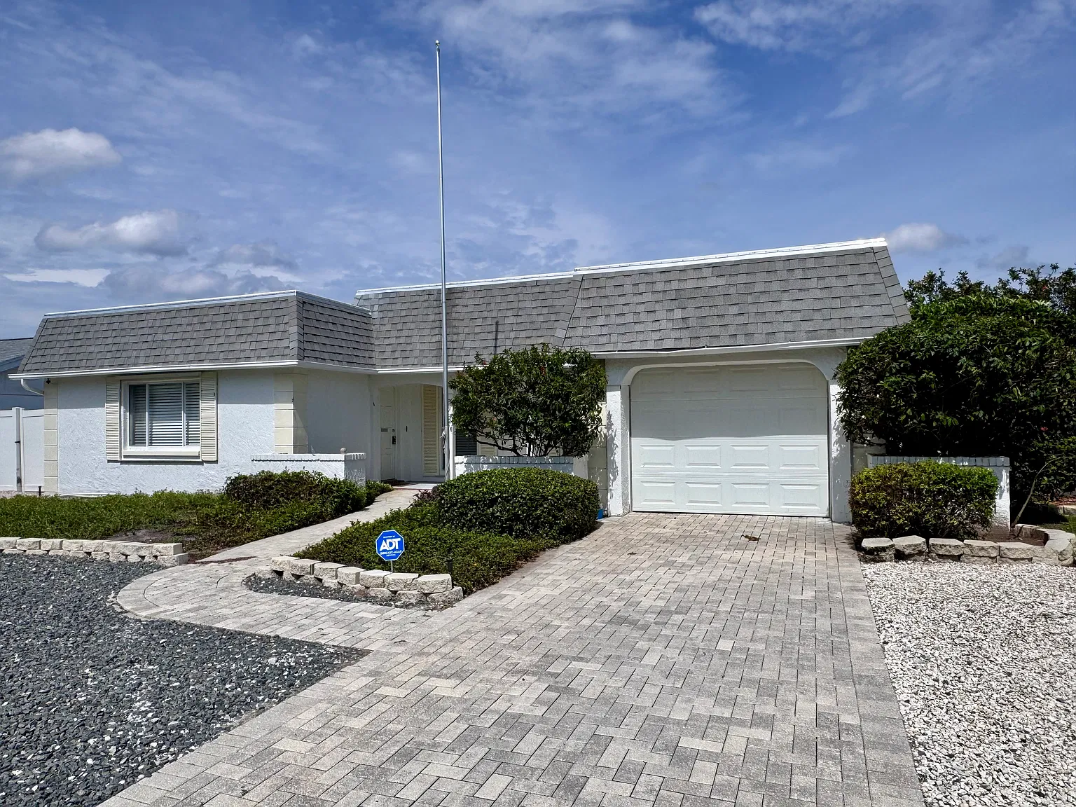 2 bed, 1551 sqft, $2,400 — Photo 4