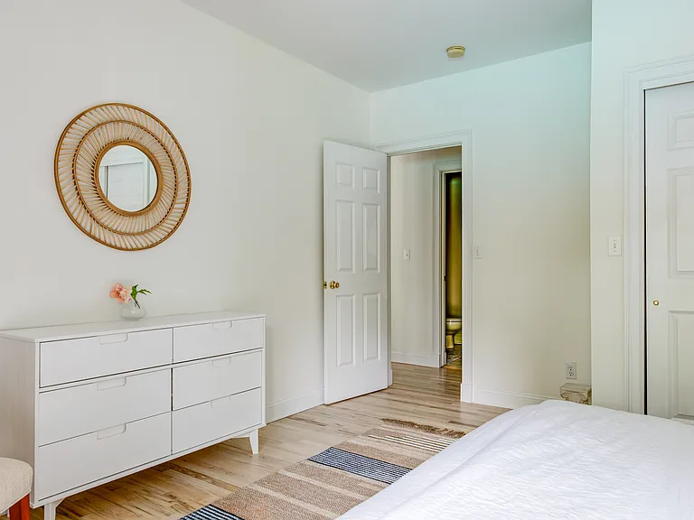 6 Little Ct — Photo 28