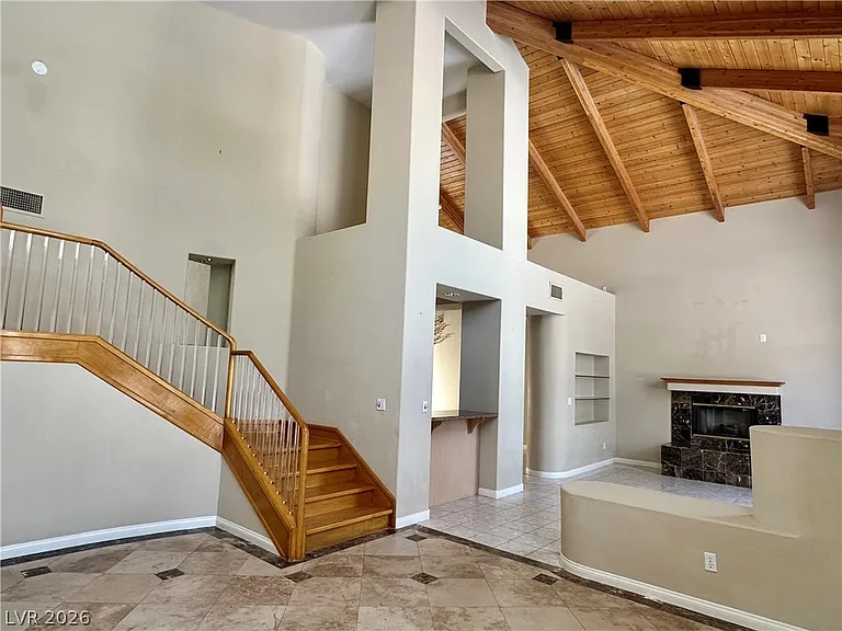 8645 Robinson Ridge Dr — Photo 5