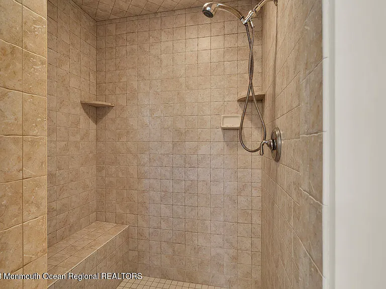 303 B St — Photo 33