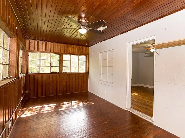 124 S Seminole Dr #A — Photo 17