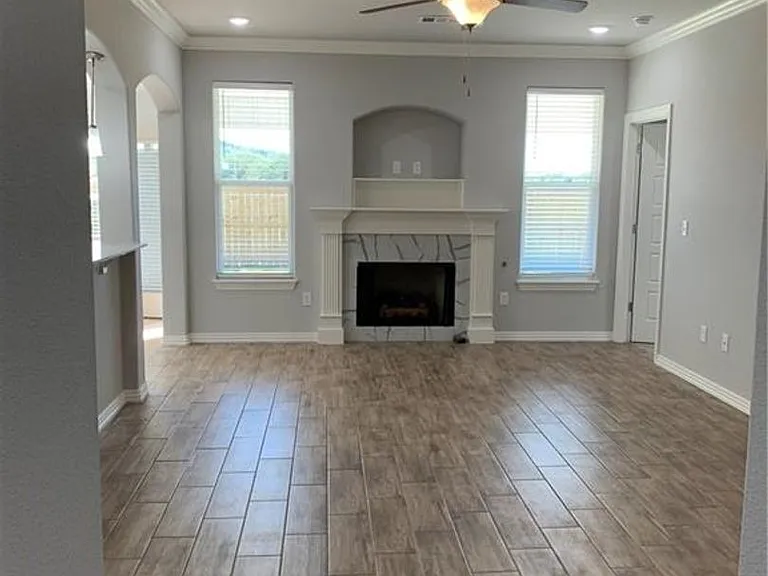 4371 W Barhem Dr — Photo 2