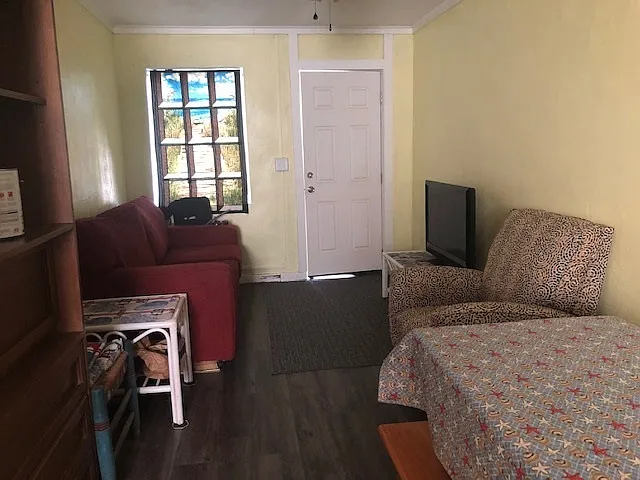 8-3 Parker St — Photo 3