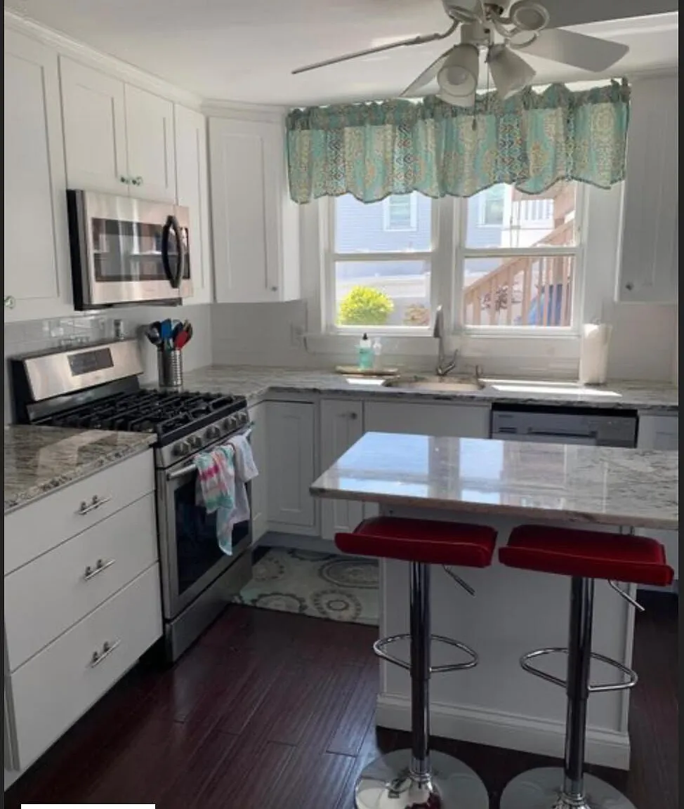 2 bed, $2,500 — Photo 3