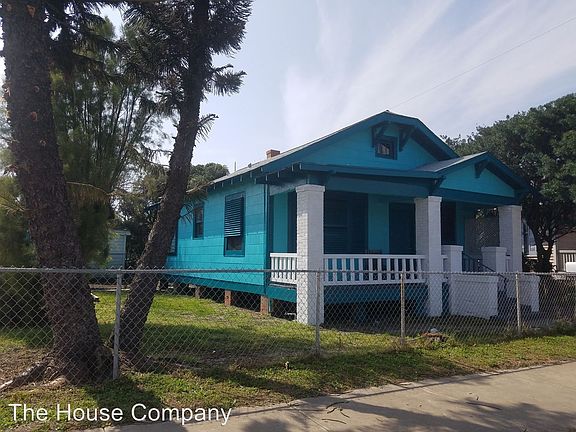 3rd image of 2615 37th St