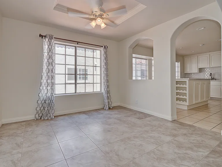 511 N Elena Ave #B — Photo 8