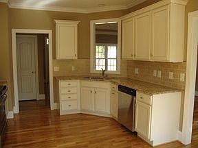 2nd image of 174 Stillwater Ln
