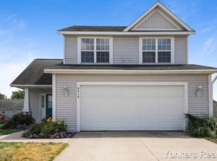 6316 Village Dr, Zeeland, MI 49464