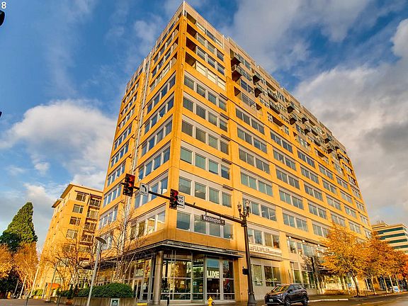 2nd image of 700 Washington St APT 1125
