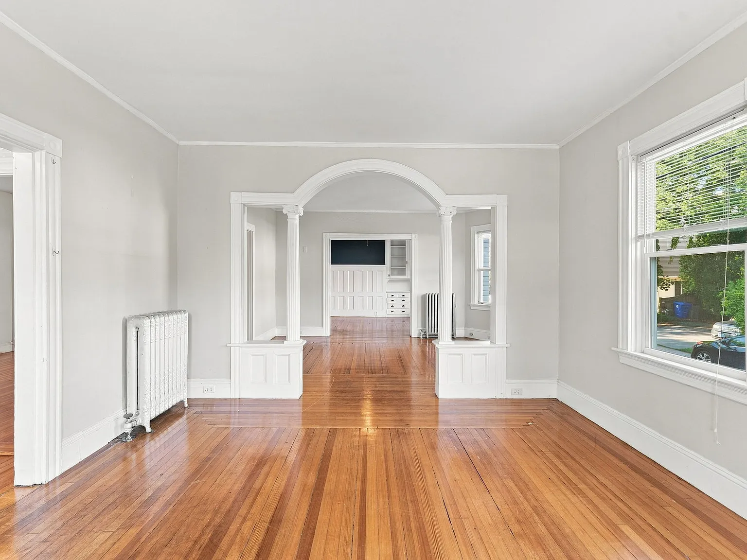 2 bed, 1100 sqft, $2,695 — Photo 3