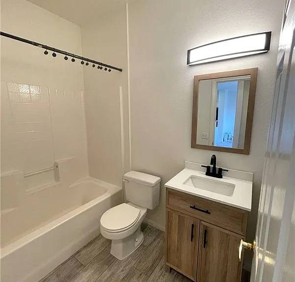 712 Peachy Canyon Cir #201 — Photo 27