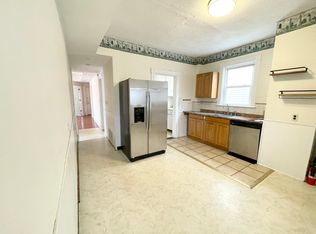 44 Crescent Ave FLOOR 2, Dorchester, MA 02125