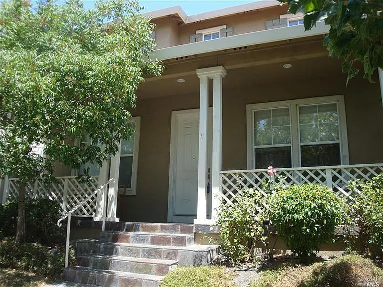 744 Riesling Rd photo 1