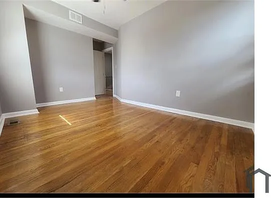 4 bed, $3,000 — Photo 4
