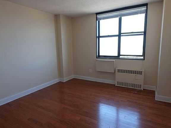 3rd image of 3333 Broadway APT E22g