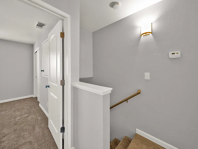 Heather Ridge Apartments — Photo 13