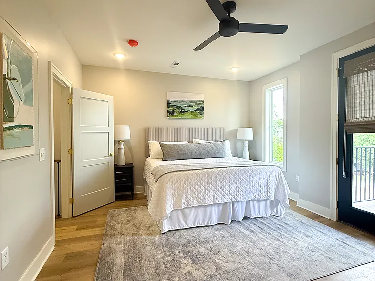 512 Mobile St — Photo 25