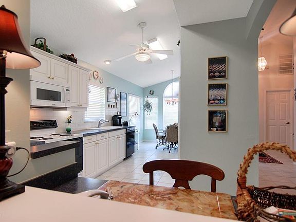 4th image of 3810 Saint Armens Cir