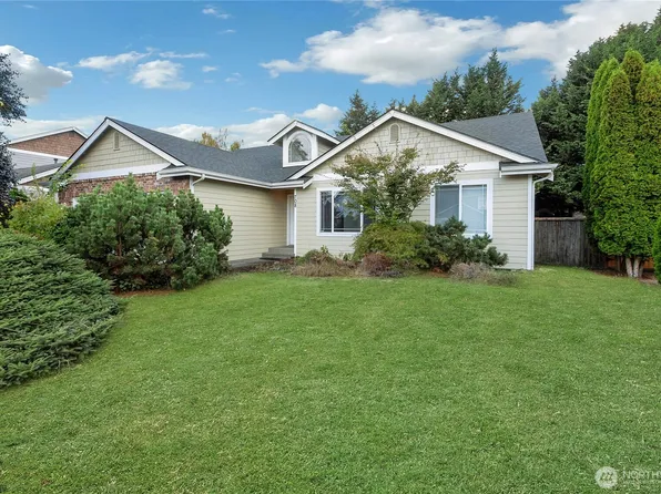 708 16TH Place NW, Puyallup, WA 98371