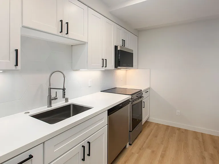 839 Broderick St #890R — Photo 7