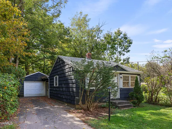 33 Balance Rock Rd, Lanesborough, MA 01237