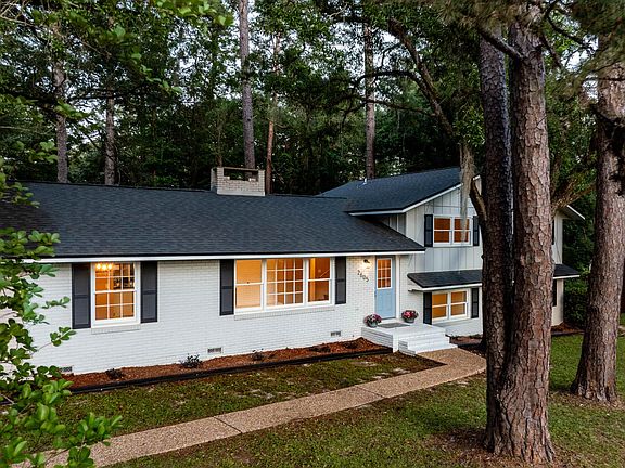 4th image of 2605 Vence Dr