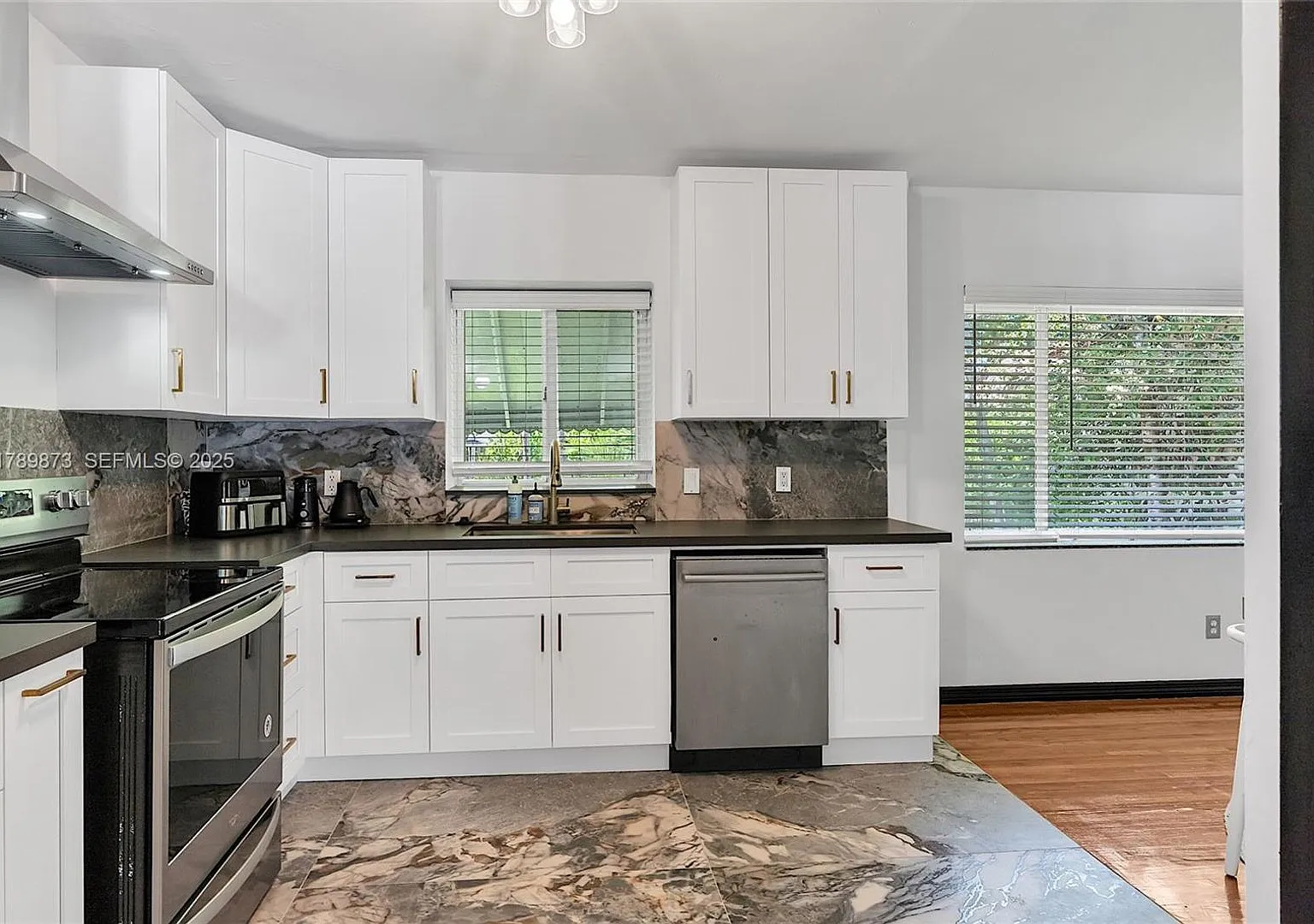 660 NE 121st Street 660, Biscayne Park, FL 33161 — Photo 2