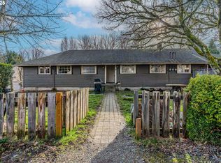 934 NE Faloma Rd, Portland, OR 97211