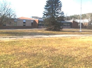 74 Elementary Ln, New Albany, PA 18833
