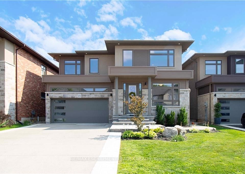 1st image of 19 Secinaro Ave