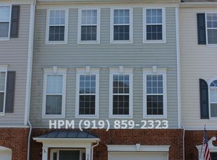 902 Sutter Gate Ln, Morrisville, NC 27560