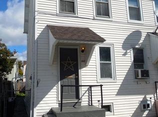 747 Crane St, Catasauqua, PA 18032