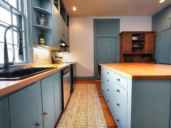 4th image of 120 N. Road