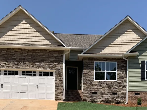 129 Topaz Ln, Gaffney, SC 29341
