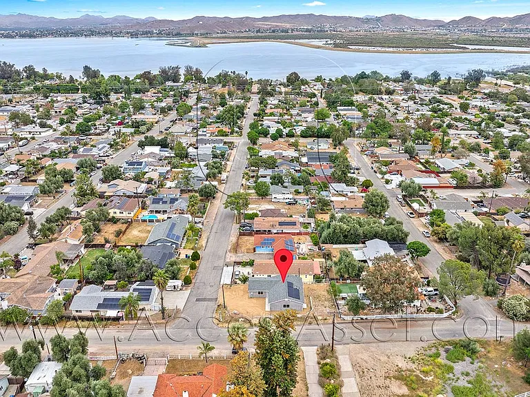 33296 Case St — Photo 5