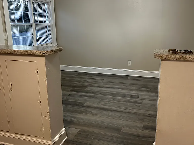 305 Stowe Ave — Photo 5