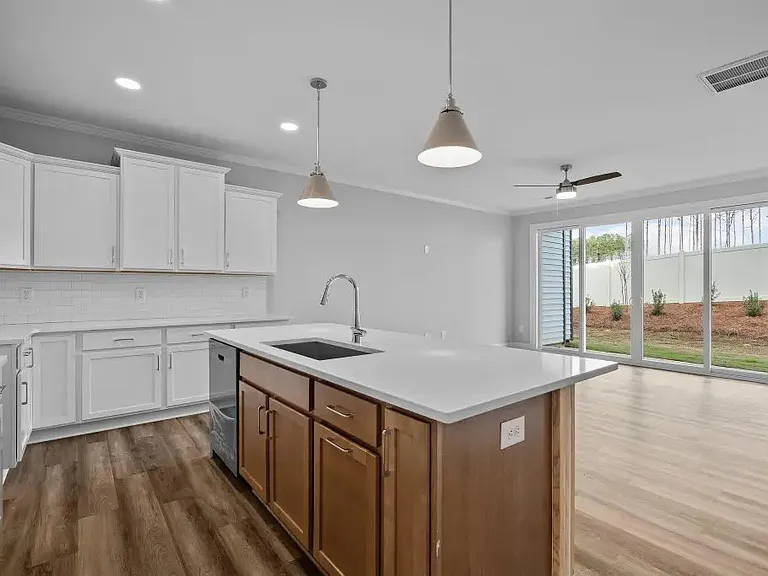 703 Jamescroft Way — Photo 2