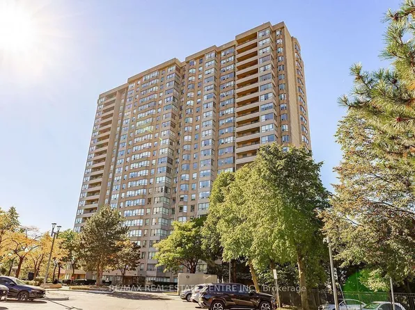 30 Malta Ave E #802, Brampton, ON L6Y 4S5