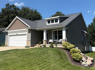 5373 Meadow Run Dr SW, Wyoming, MI 49509