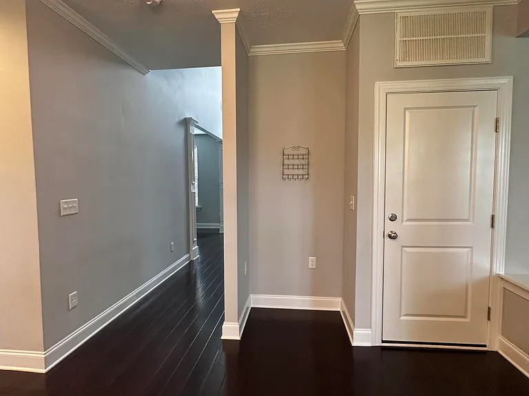 182 Caroleton Dr — Photo 5