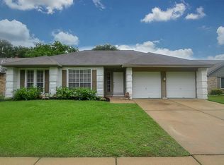 2030 Musket Ridge Dr, Richmond, TX 77406