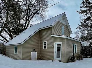 224 E Sheridan St, Petoskey, MI