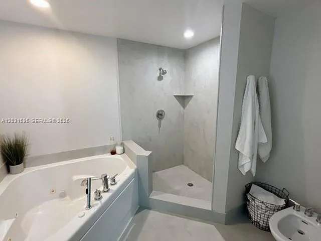 3029 NE 188th St #822 — Photo 29