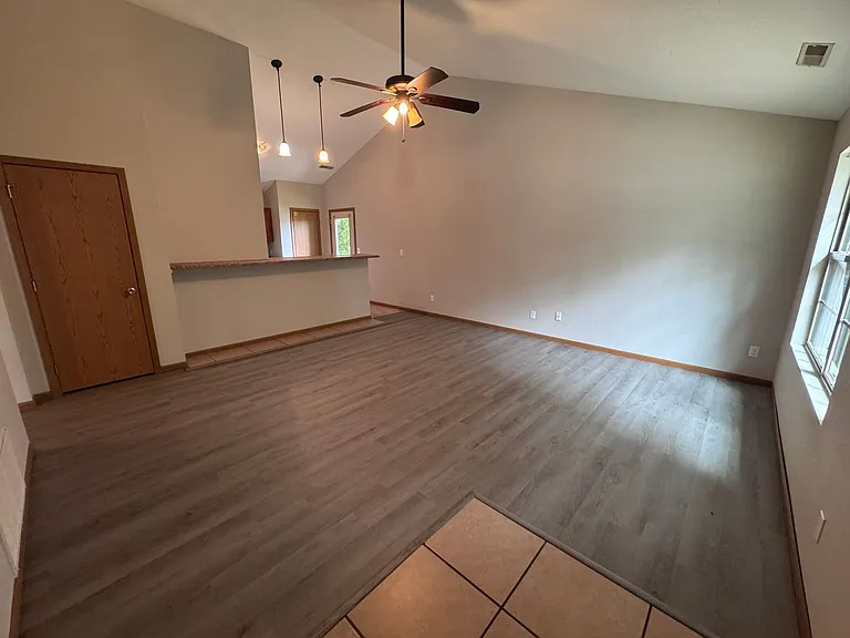 29 Boone Crossing Dr — Photo 2