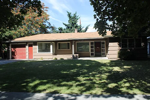 310 Pioneer Dr Photo 1