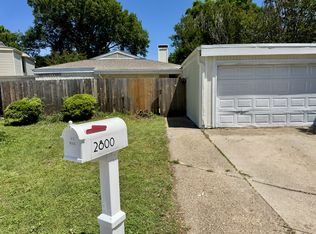 2800 Springleaf Ct, Fort Worth, TX 76133