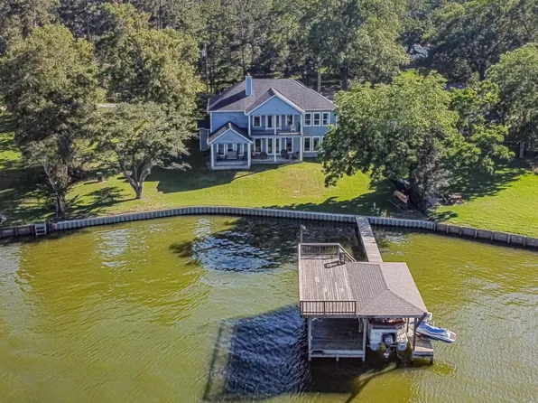 138 Pruitt Dr, Livingston, TX 77351